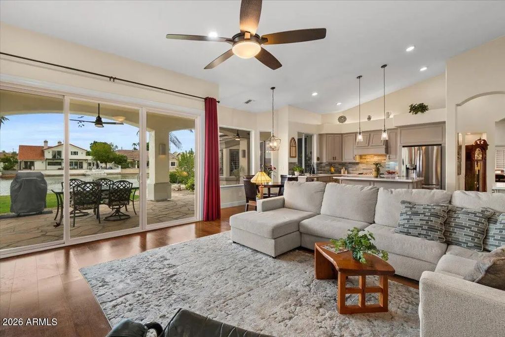 1902 E Willow Tree Court, Gilbert
