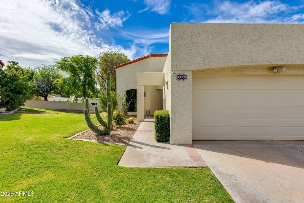 2437 E Rancho Drive, Phoenix