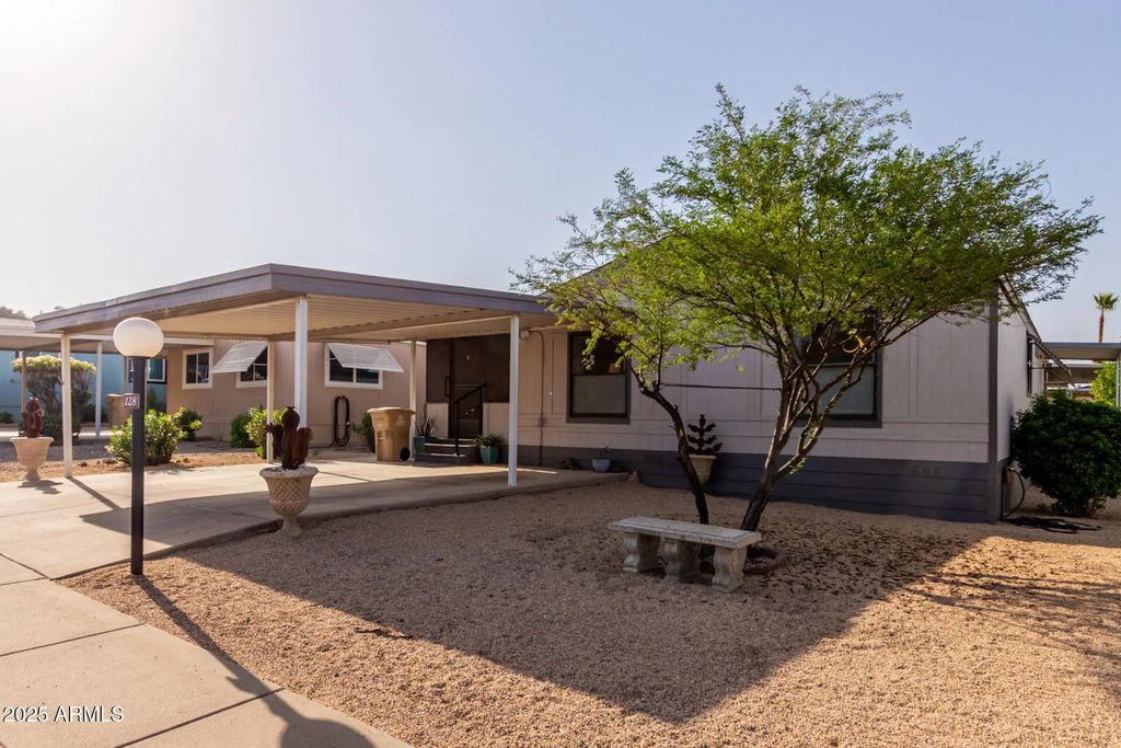 2233 E Behrend Drive (unit 128), Phoenix