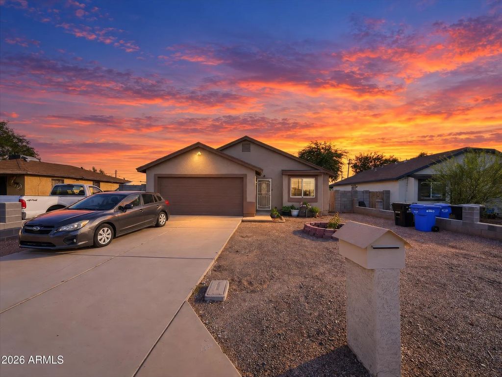 1725 E Pueblo Avenue, Phoenix