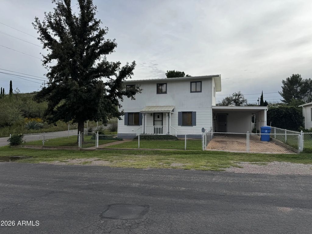 15 E Sacramento Avenue, Bisbee