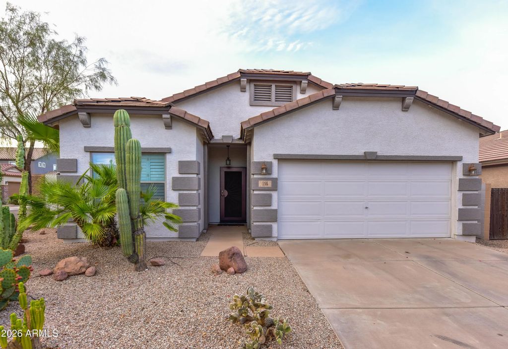 186 W Saddle Way, San Tan Valley