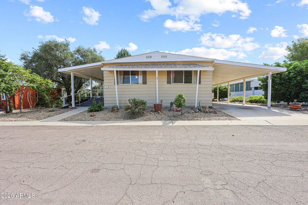 2501 W Wickenburg Way (unit 68), Wickenburg
