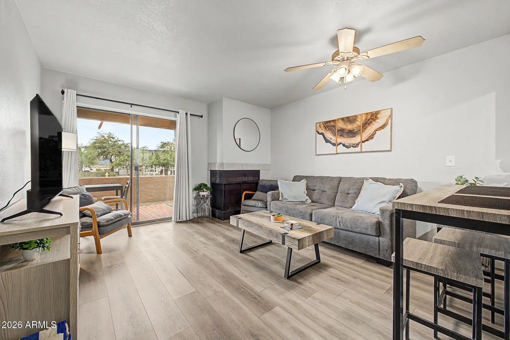 1065 W 1st Street (unit 106), Tempe