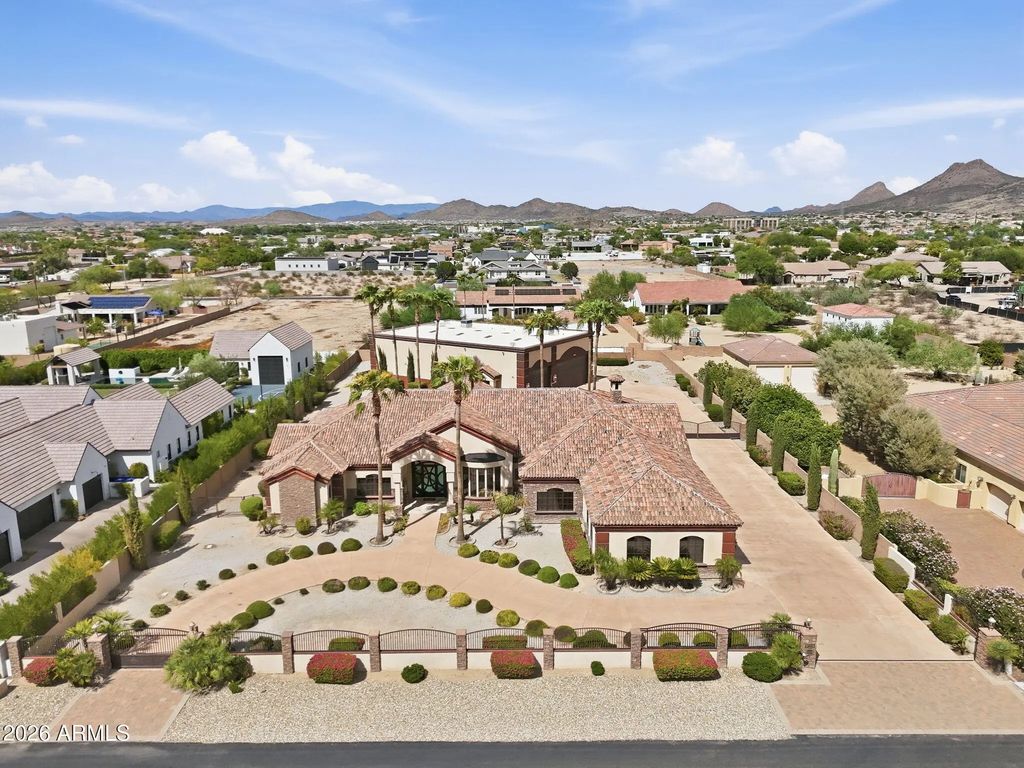 6930 W Camino De Oro, Peoria