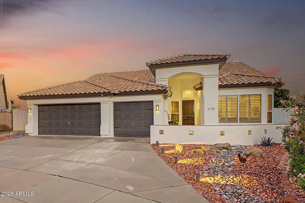 3105 E Hiddenview Drive, Phoenix