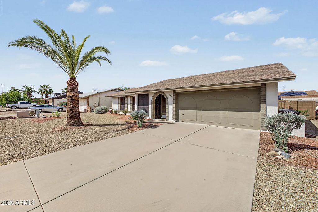 10402 W Harmont Drive, Peoria