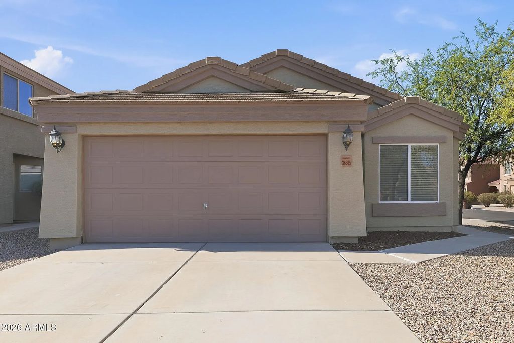 36605 W Santa Maria Street, Maricopa