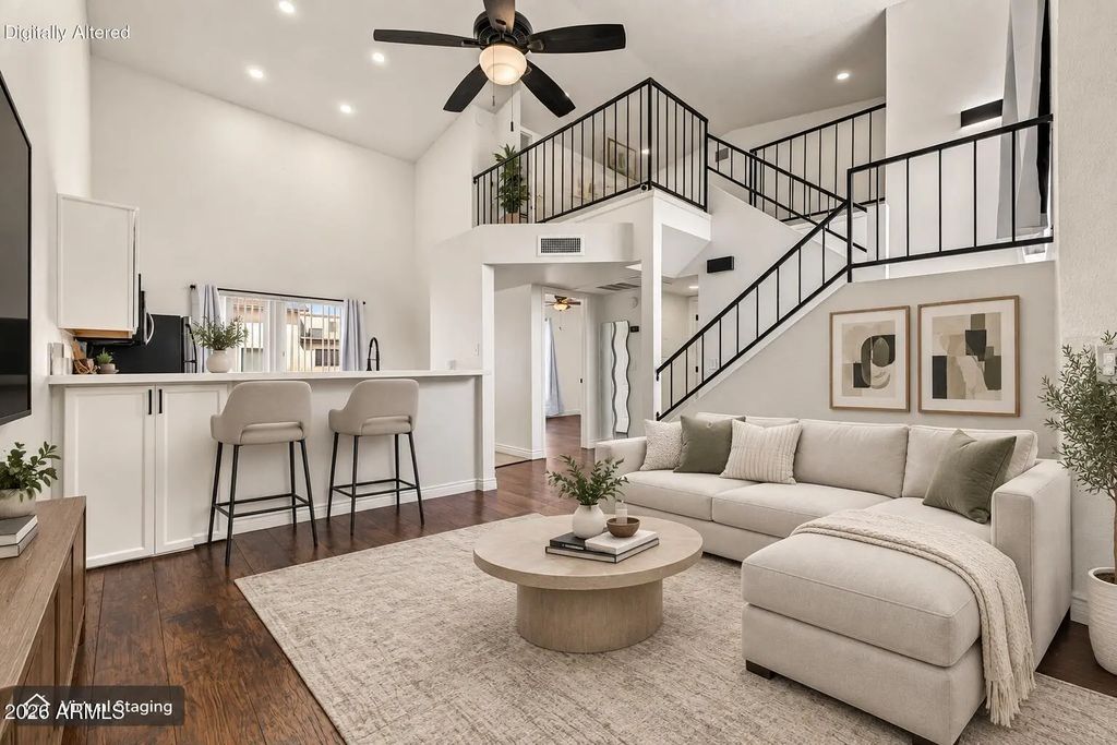 4828 W Orangewood Avenue (unit 202), Glendale