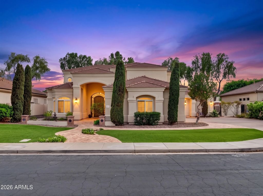 751 W Azalea Drive, Chandler