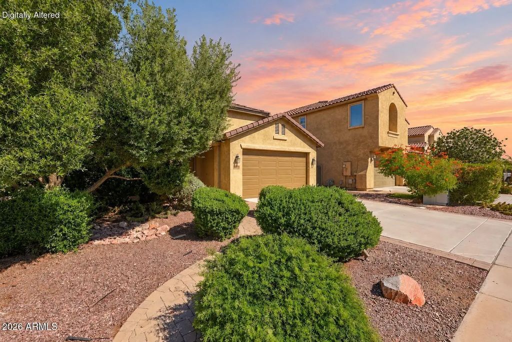 180 W Wisteria Place, Chandler