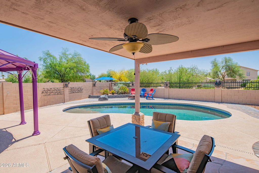 1541 E Peregrine Trail, Casa Grande