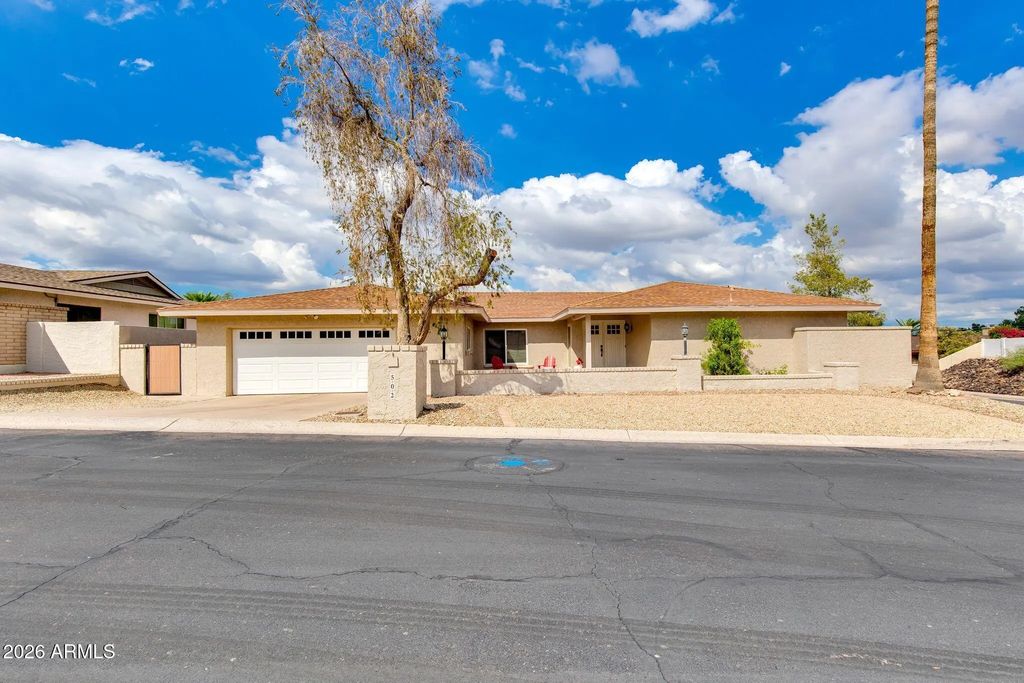 502 W Surrey Avenue, Phoenix