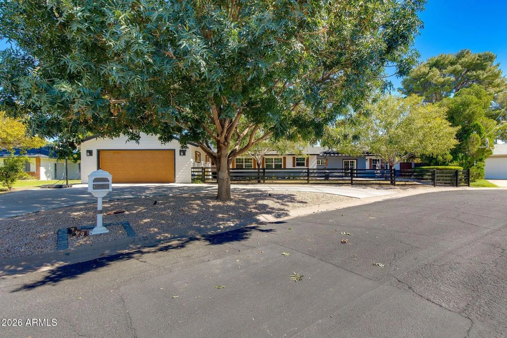 719 W Kaler Drive, Phoenix