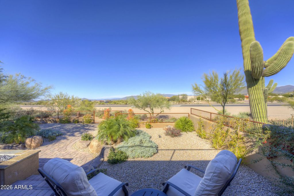 8502 E Cave Creek Road (unit 31), Carefree