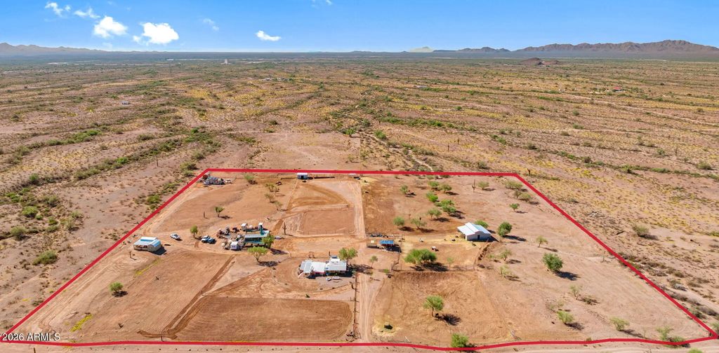 33639 W Carefree Highway, Wickenburg