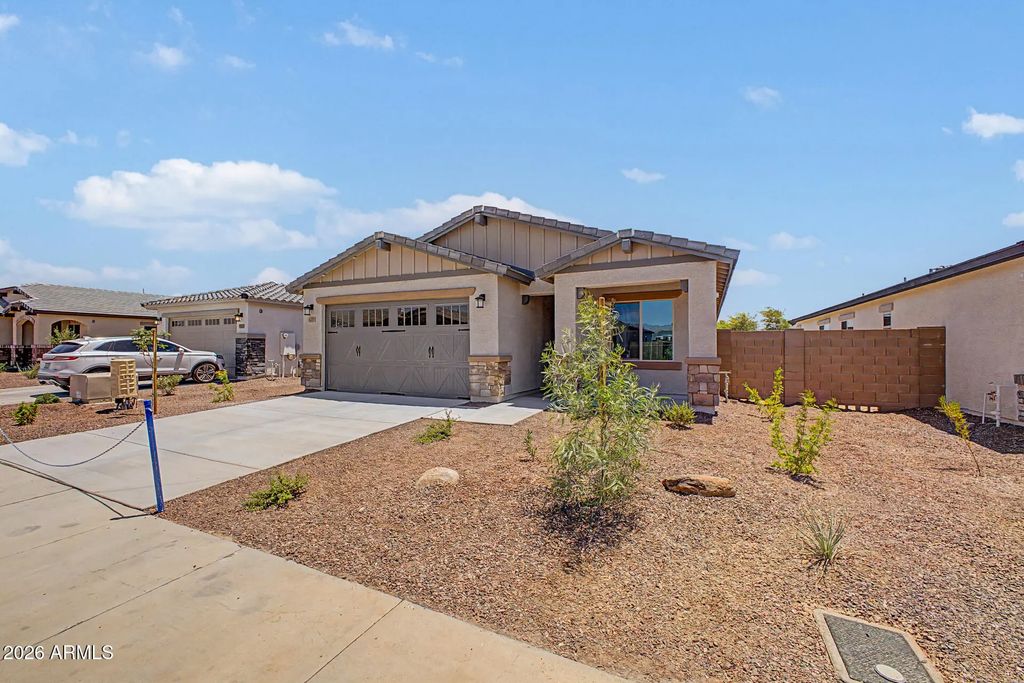 8225 N 173rd Lane, Waddell