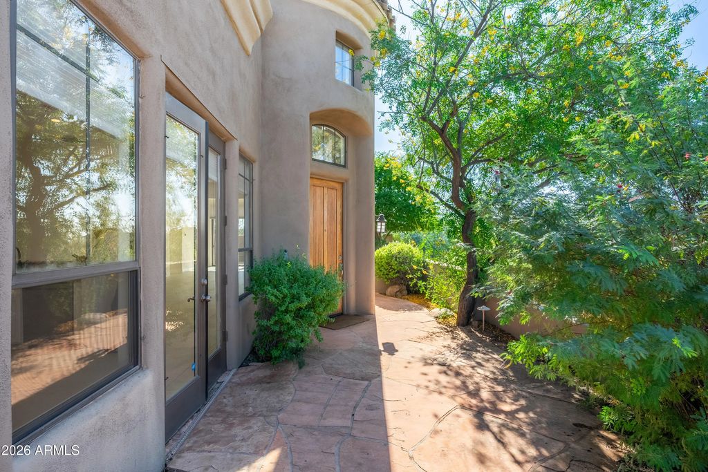 9270 E Thompson Peak Parkway (unit 359), Scottsdale