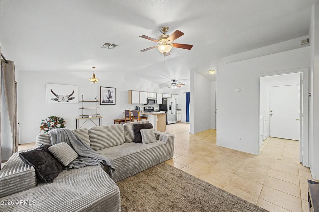 725 E Long Avenue, Buckeye