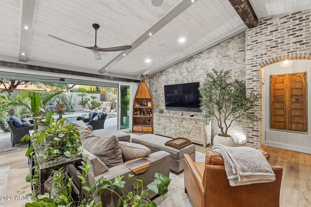 9046 E Calle De Valle Drive, Scottsdale