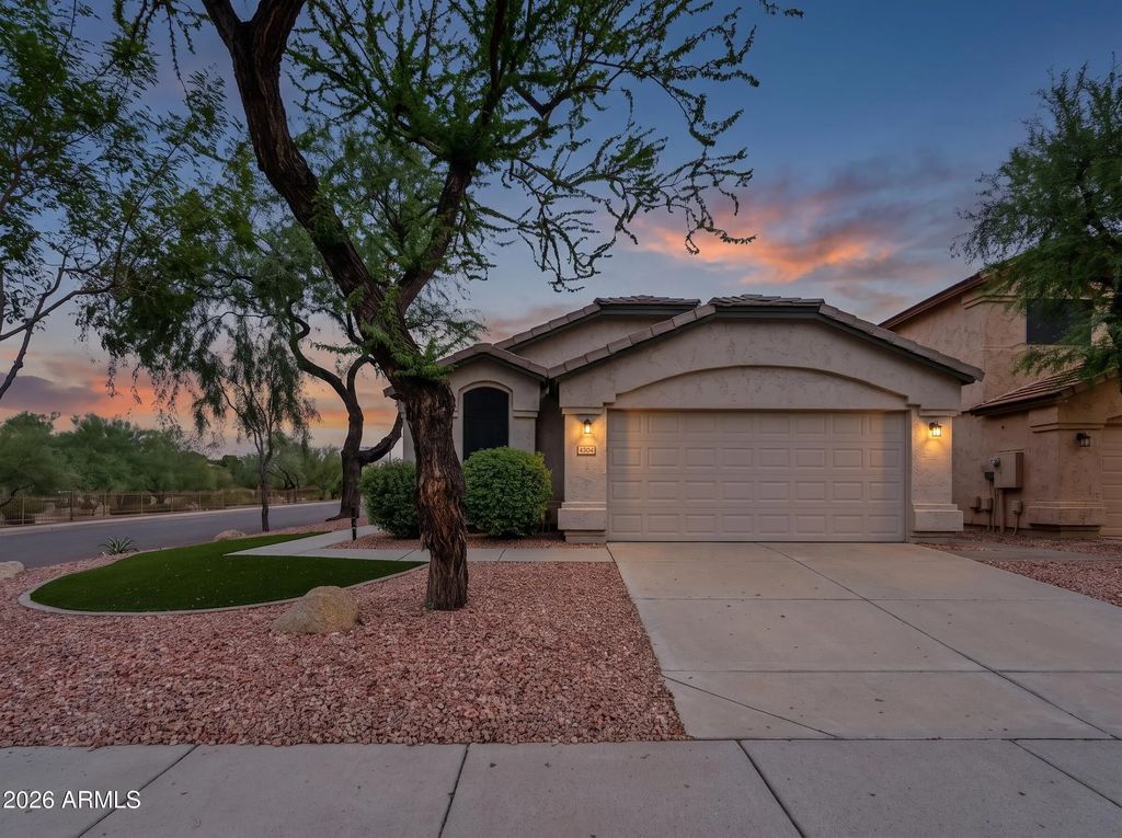 4304 E Abraham Lane, Phoenix