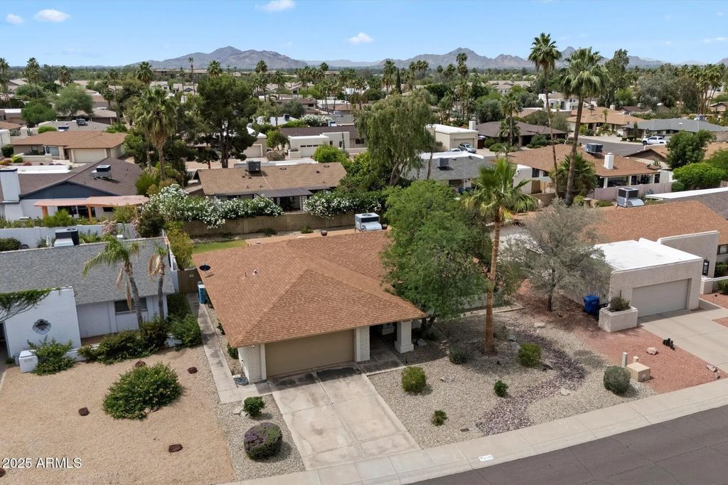 6725 E Kings Avenue, Scottsdale