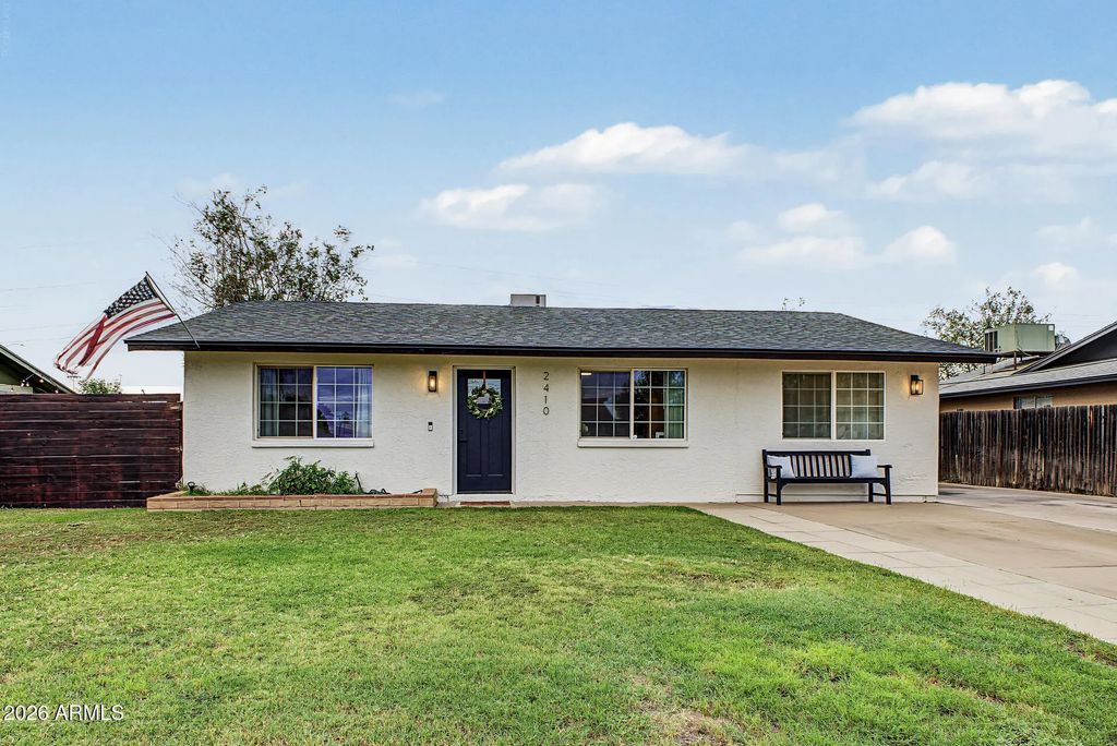2410 E Contessa Street, Mesa