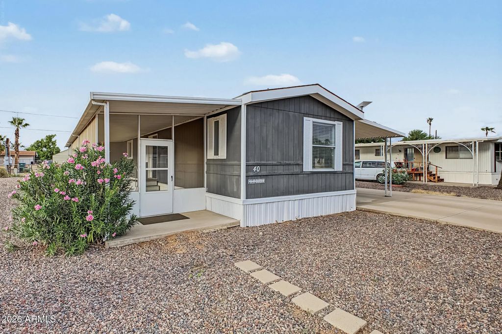 156 N Hawes Road (unit 40), Mesa