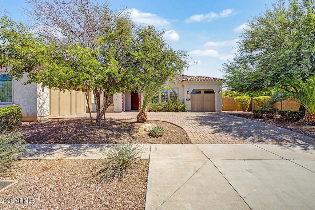 2923 E Constance Way, Phoenix
