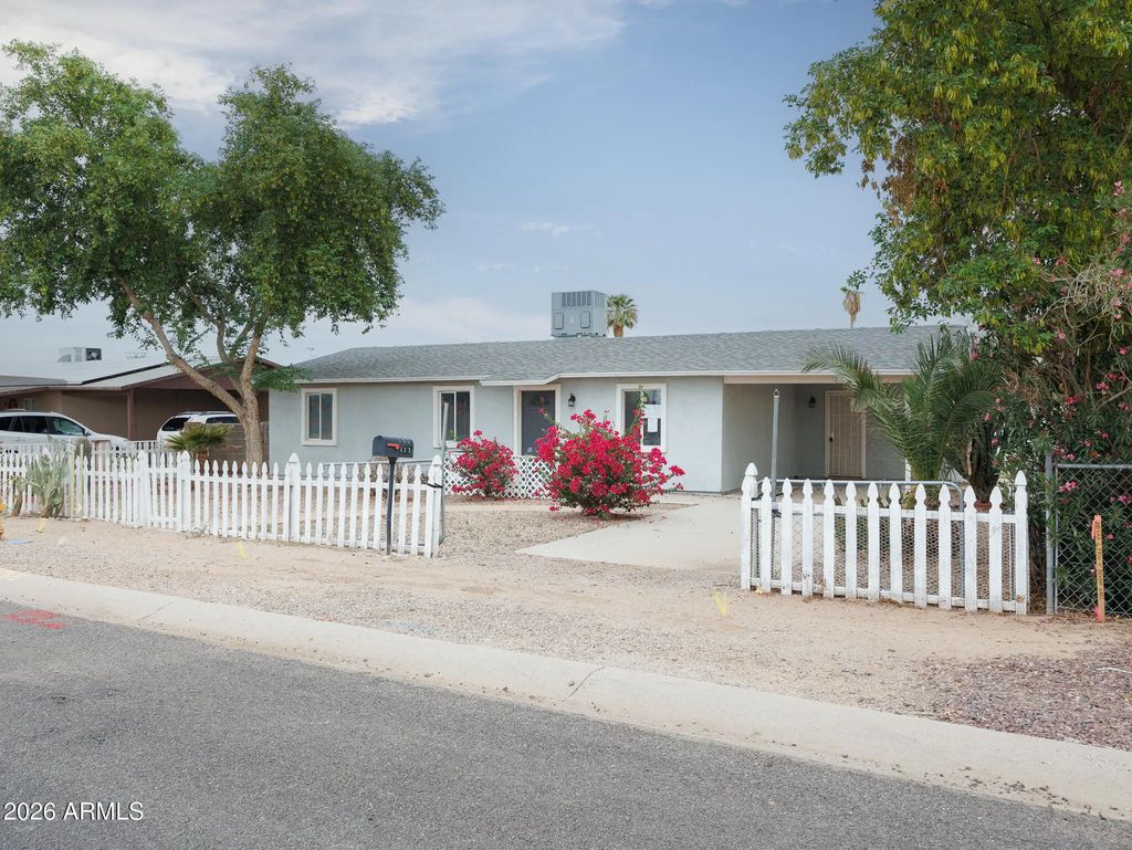 512 W Battaglia Road, Eloy