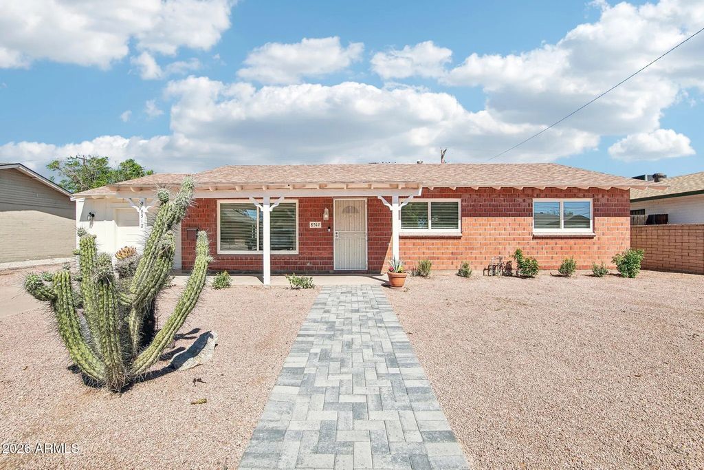 8512 E Edgemont Avenue, Scottsdale