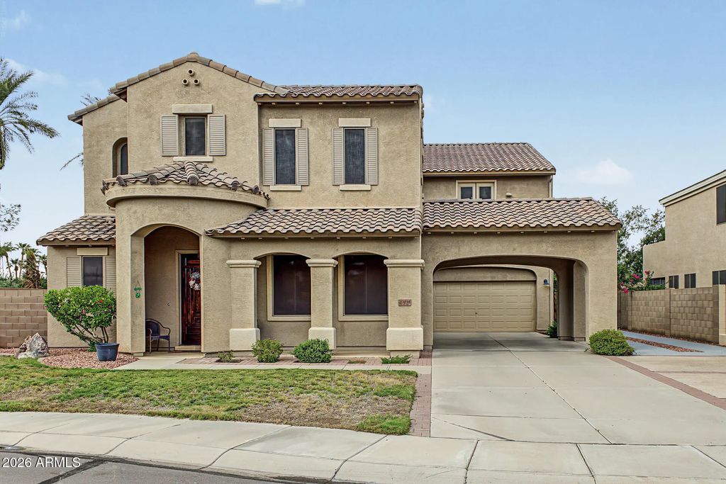 13038 W Segovia Drive, Litchfield Park
