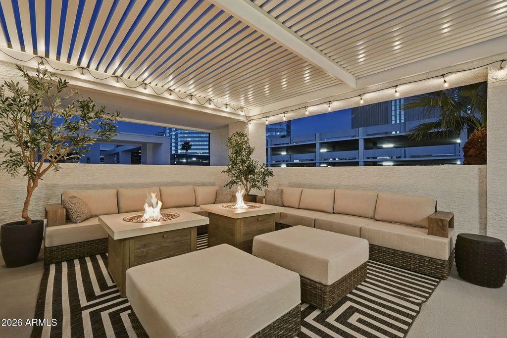 128 W Willo Court, Phoenix