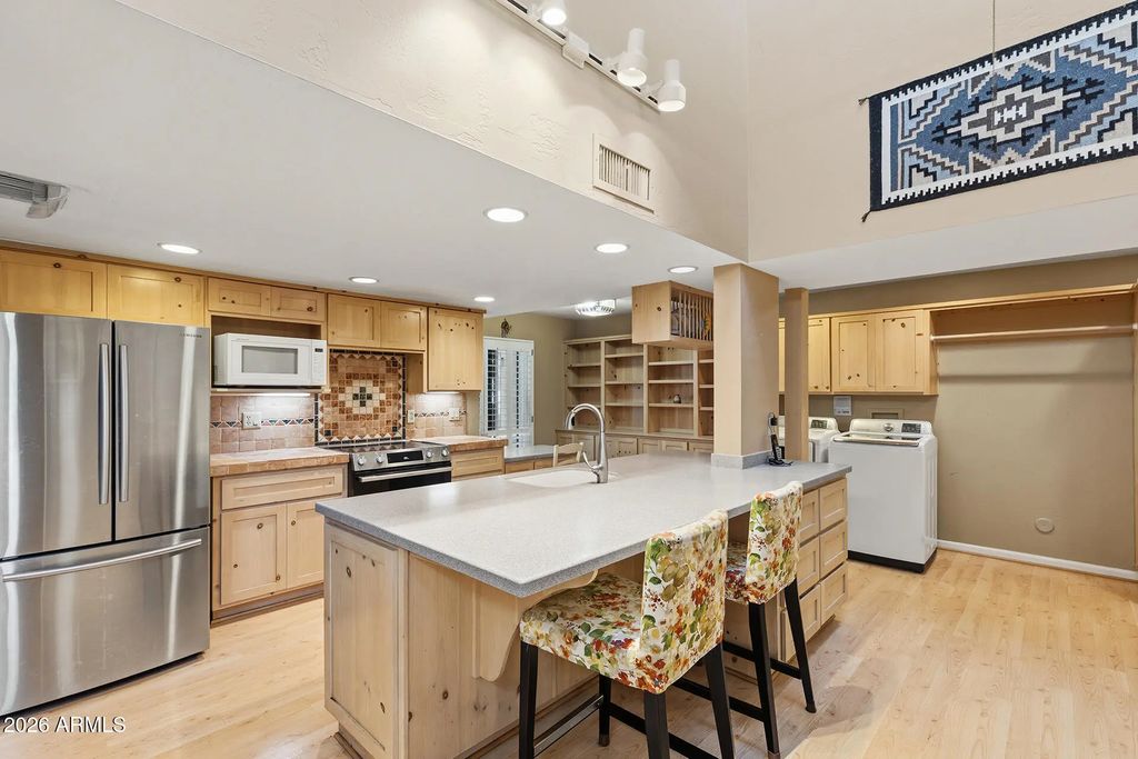 7352 N 7th Place, Phoenix