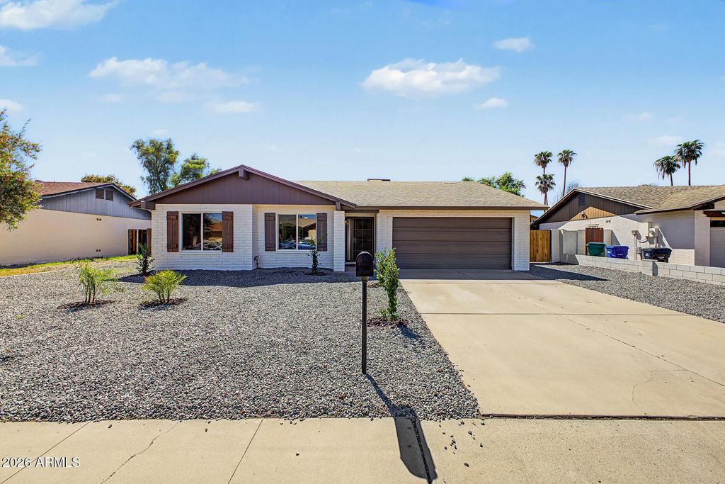 951 W Lindner Avenue, Mesa