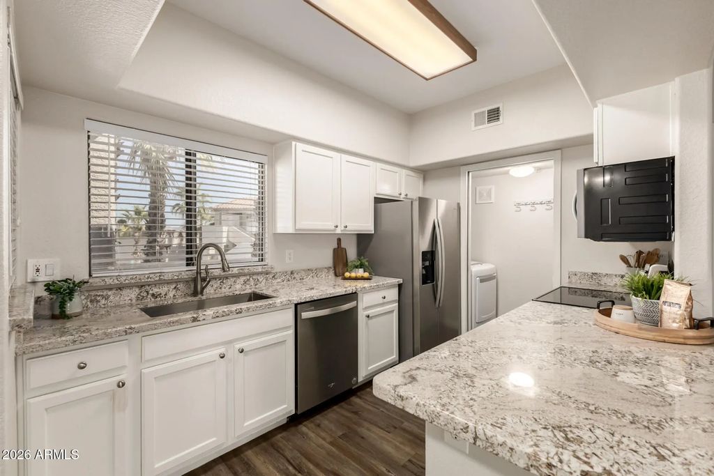 10401 N Saguaro Boulevard (unit 323), Fountain Hills