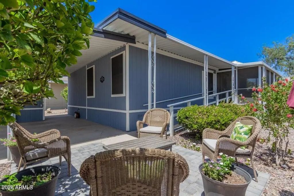 2233 E Behrend Drive (unit 9), Phoenix