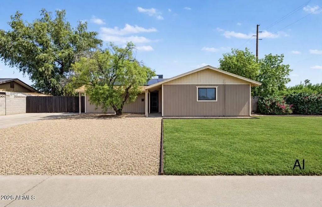 5501 N 62nd Drive, Glendale