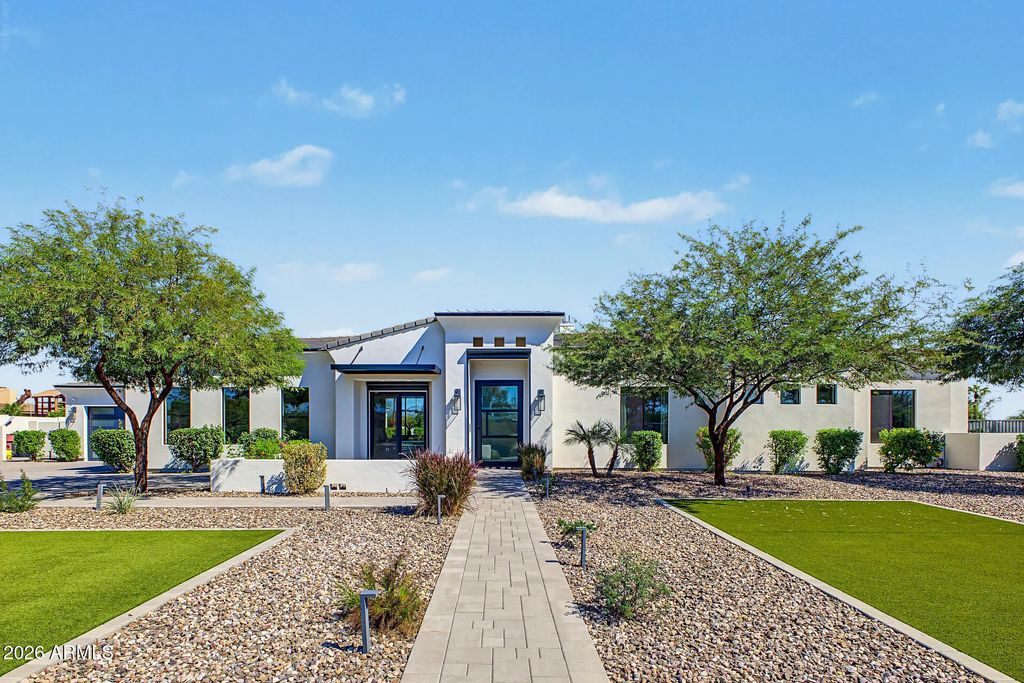 11615 N 64th Place, Scottsdale