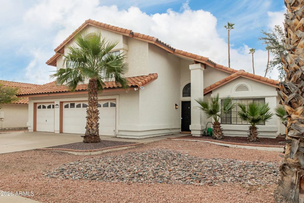 987 E Divot Drive, Tempe
