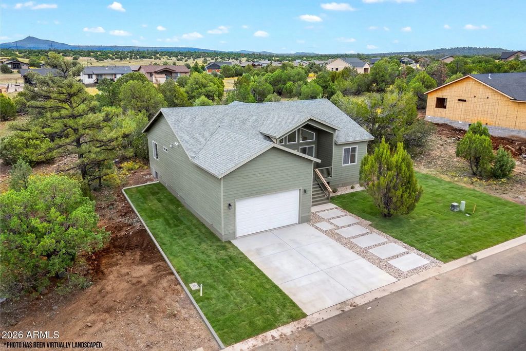 821 S Ridgeline Drive, Show Low