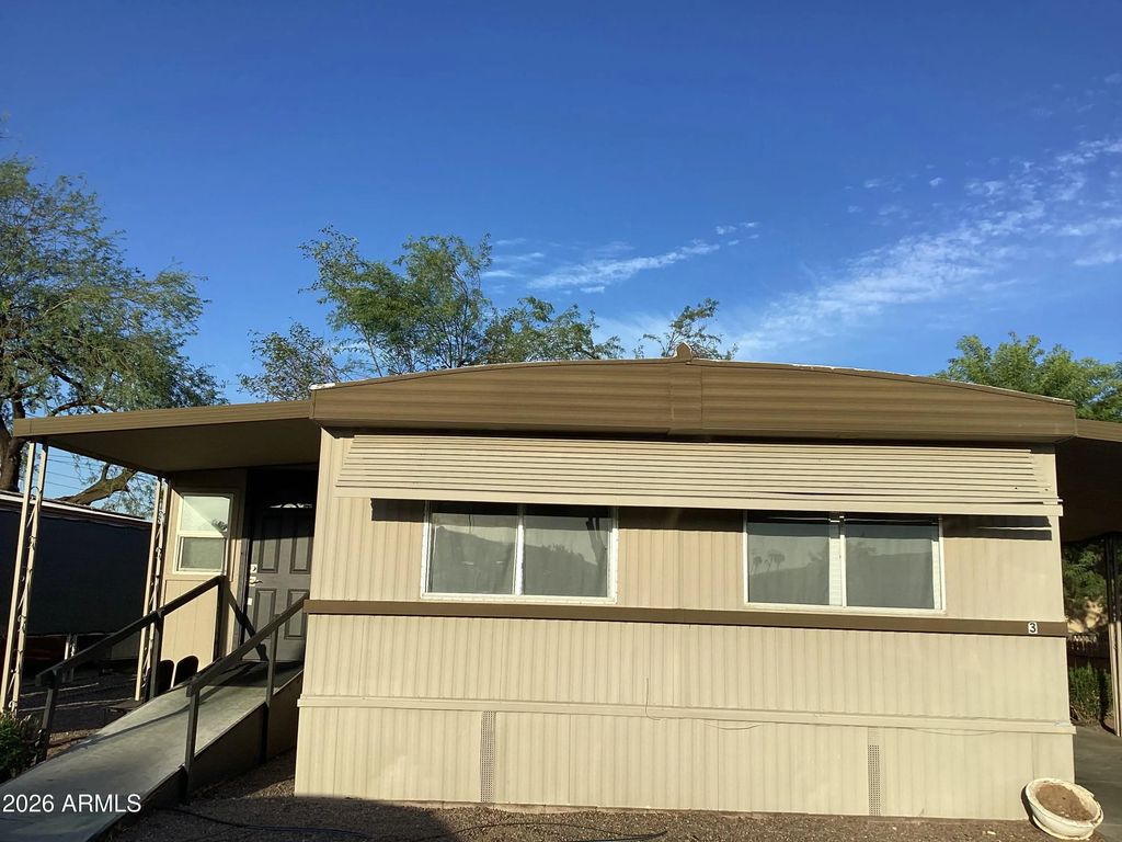 5747 W Missouri Avenue (unit 3), Glendale