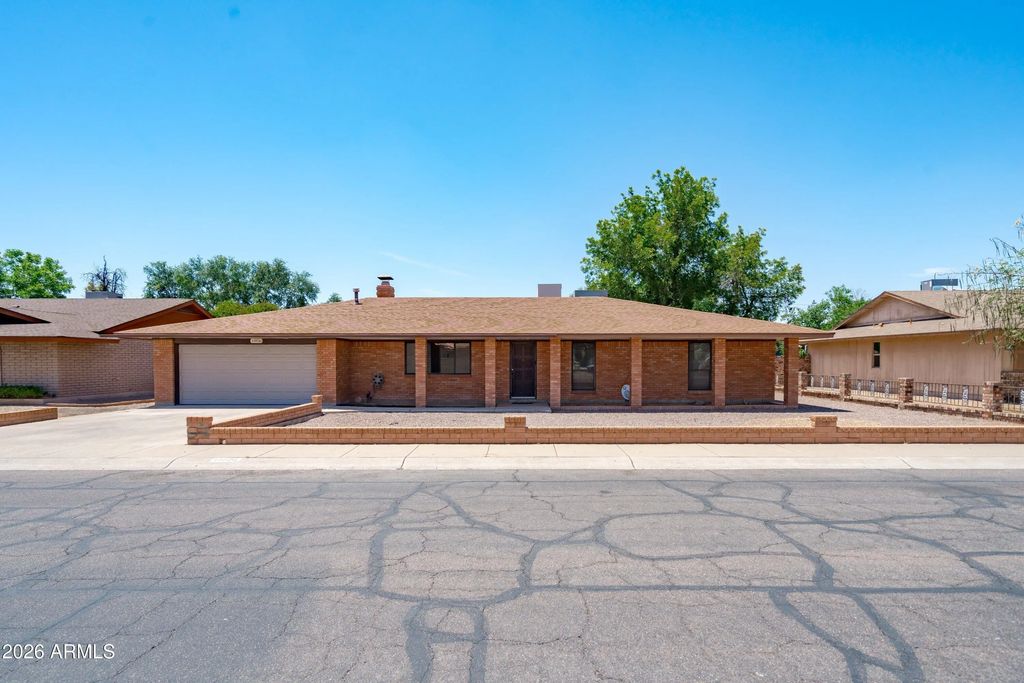 11826 N 82nd Drive, Peoria