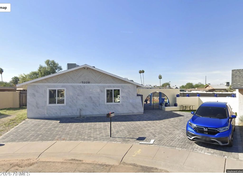 5228 S 47th Street, Phoenix