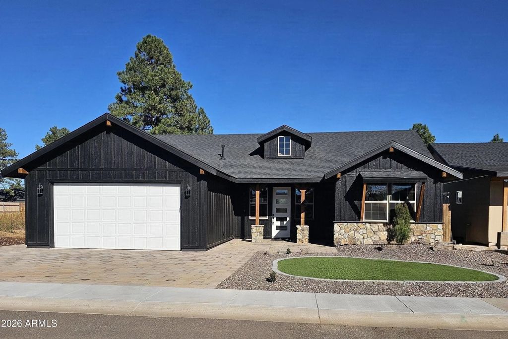 2804 Bogey Drive, Williams