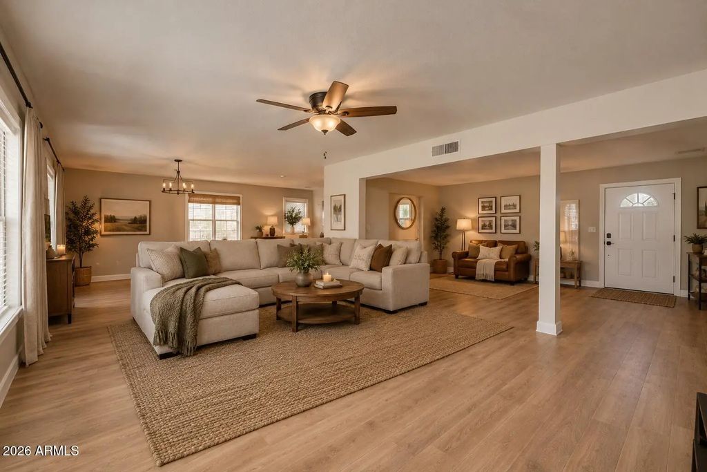 3040 E Dahlia Drive, Phoenix