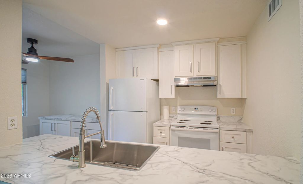 616 S Hardy Drive (unit 132), Tempe