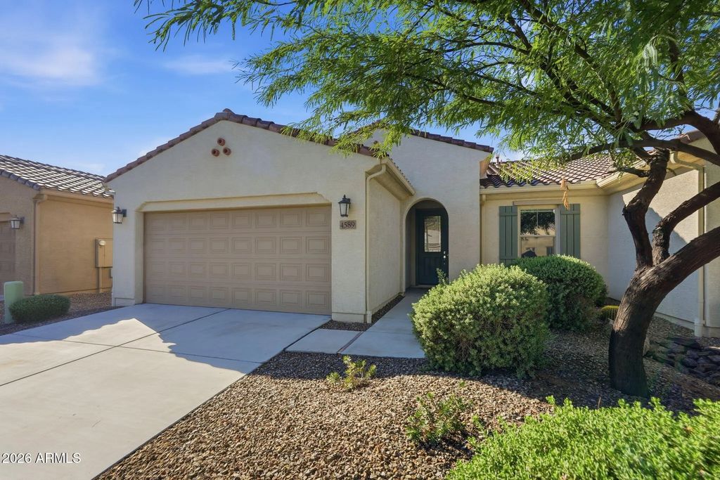 4589 W Hanna Drive, Eloy