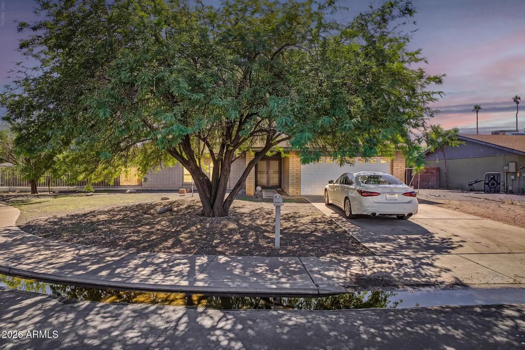 1713 W Dixon Circle, Mesa