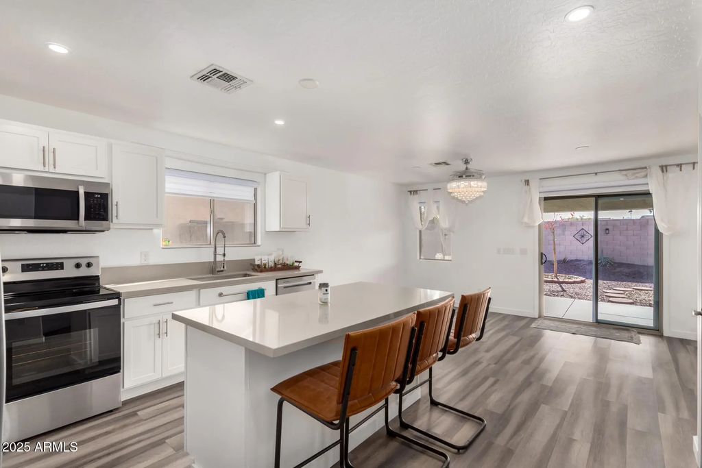30124 N Sunray Drive, San Tan Valley